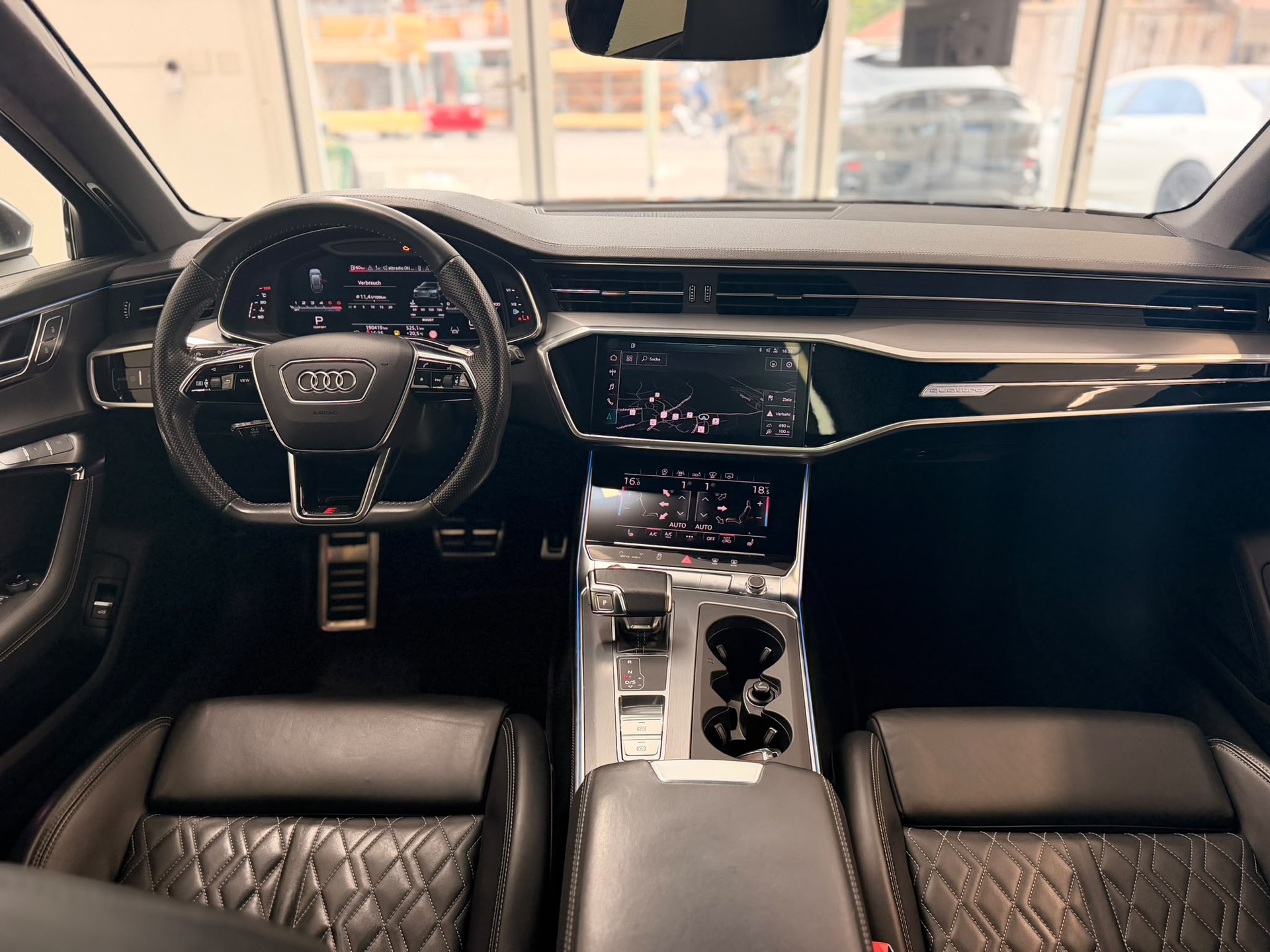 AUDI S6 Avant 3.0 TDI quattro tiptronic-image-10
