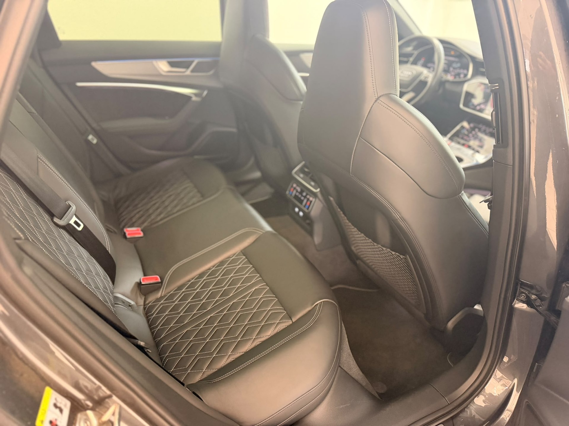 AUDI S6 Avant 3.0 TDI quattro tiptronic-image-14