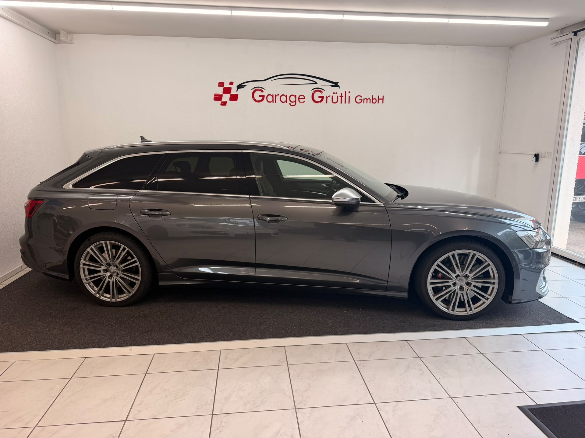 AUDI S6 Avant 3.0 TDI quattro tiptronic-image-2