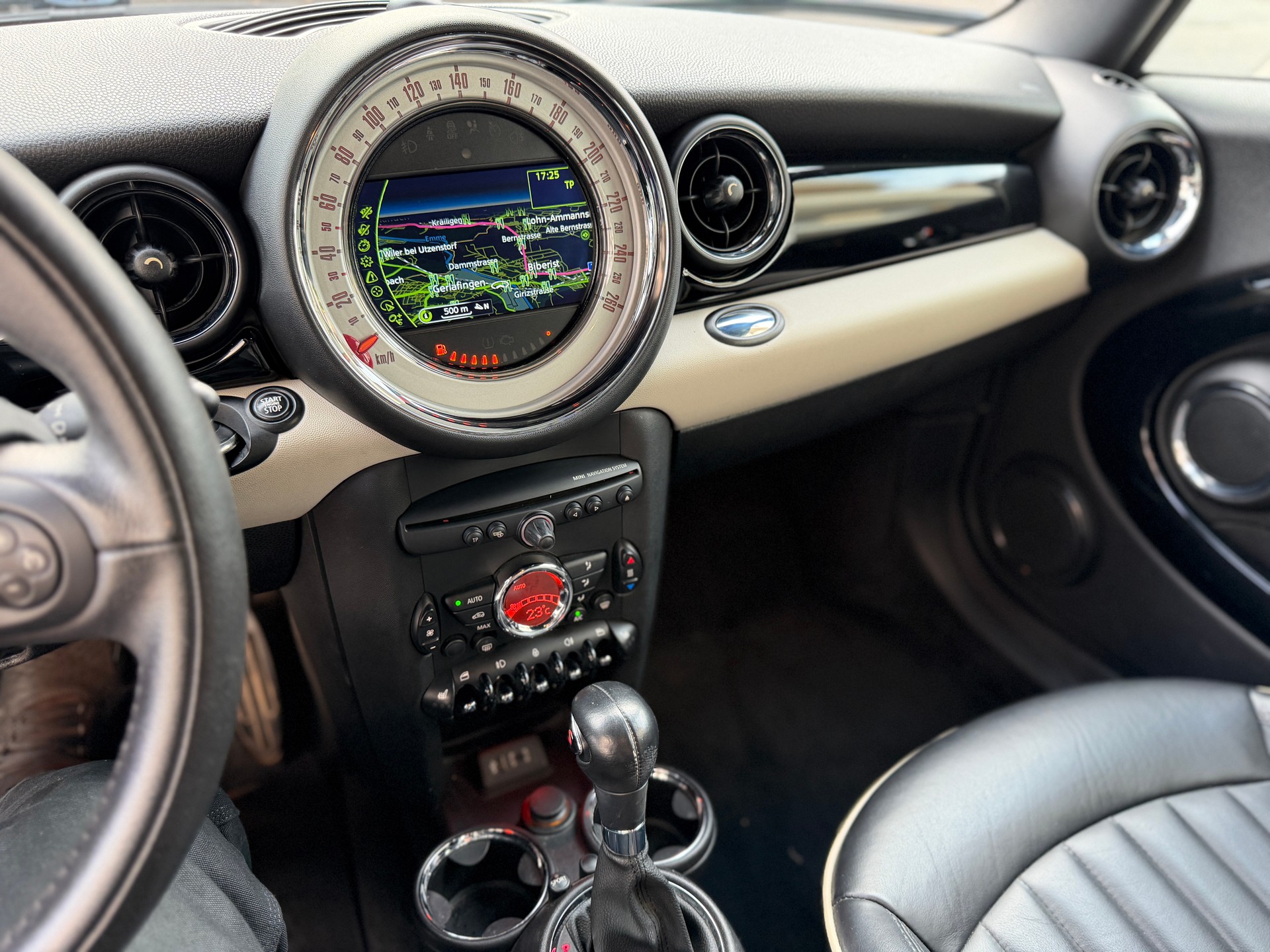 MINI Cooper SD Automat / frisch MFK und Service-image-9