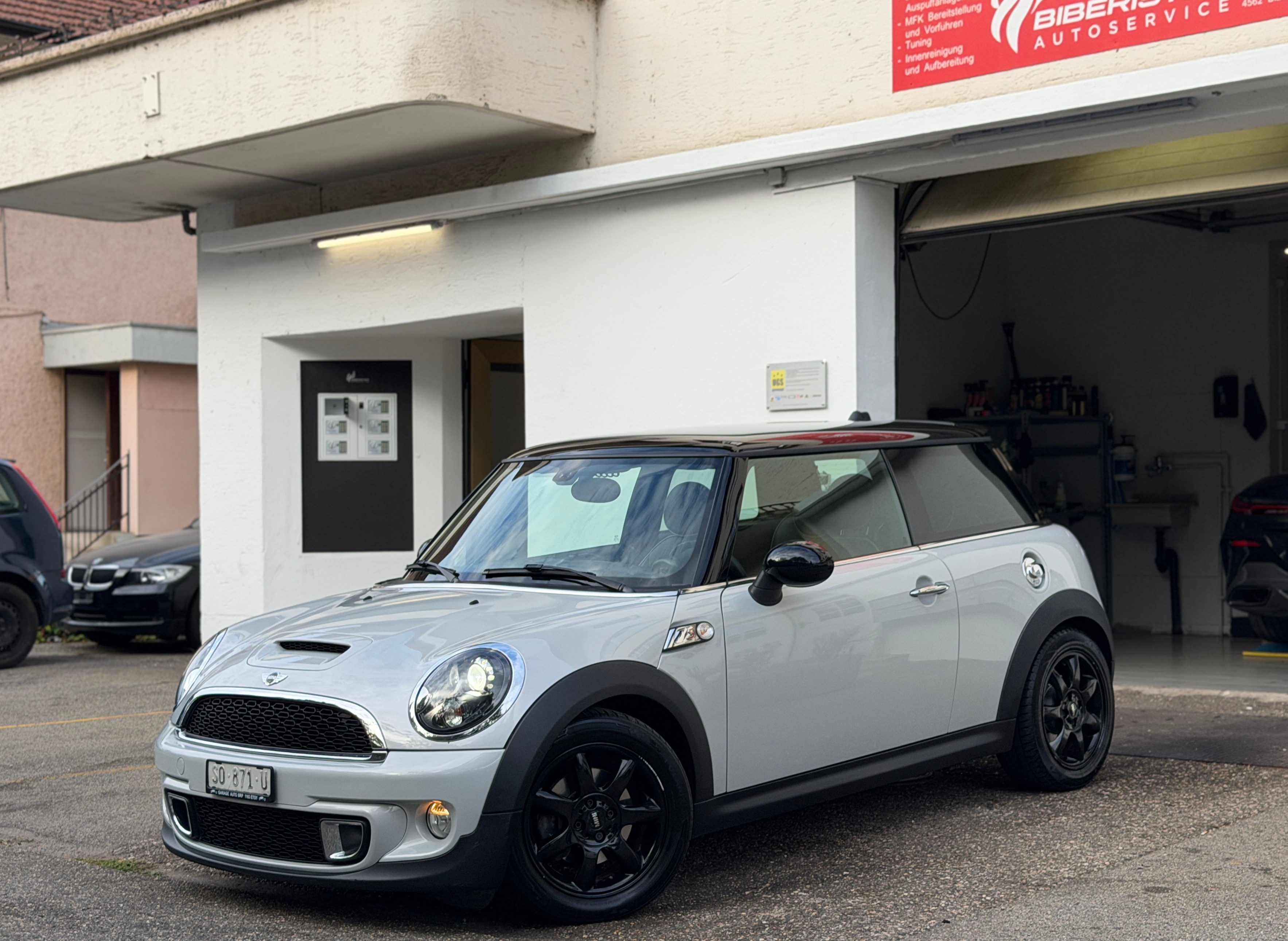 Car photo