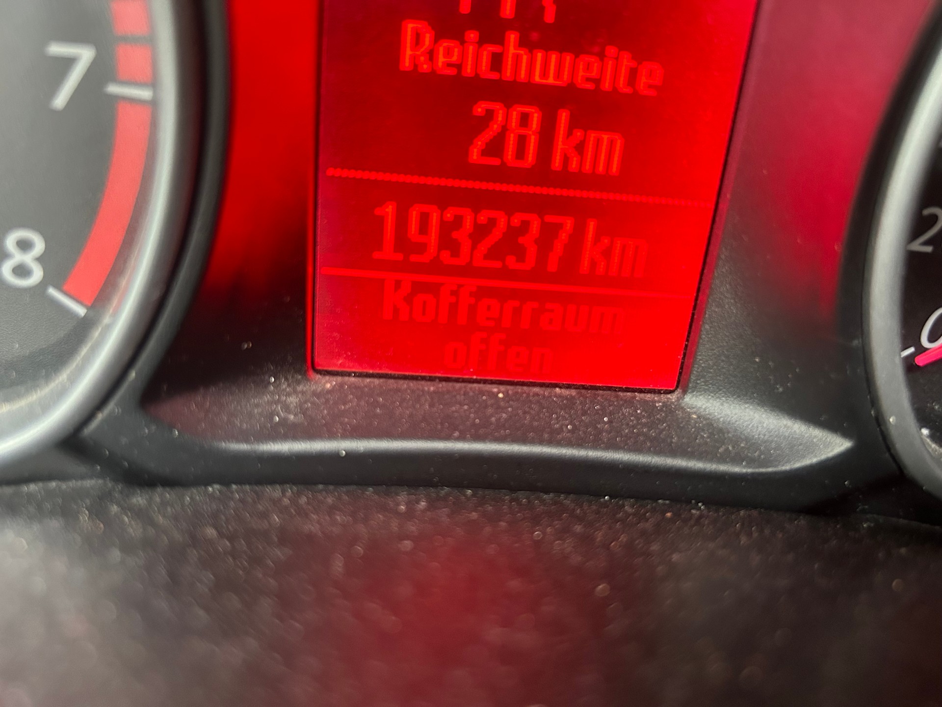 FORD S-Max 2.0i Titanium-image-5