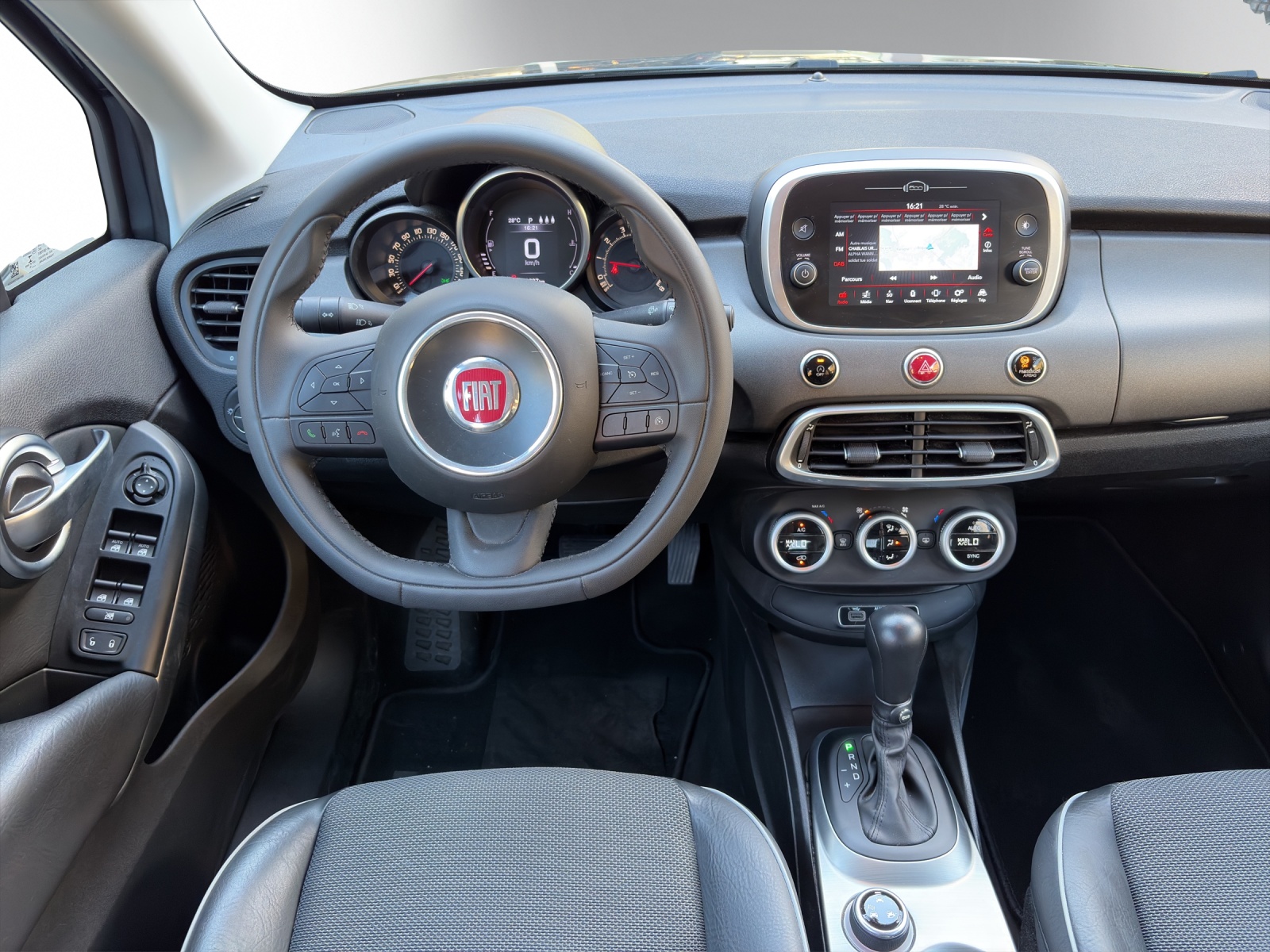 FIAT 500X 1.4T Cross 4x4 Automatic-image-8