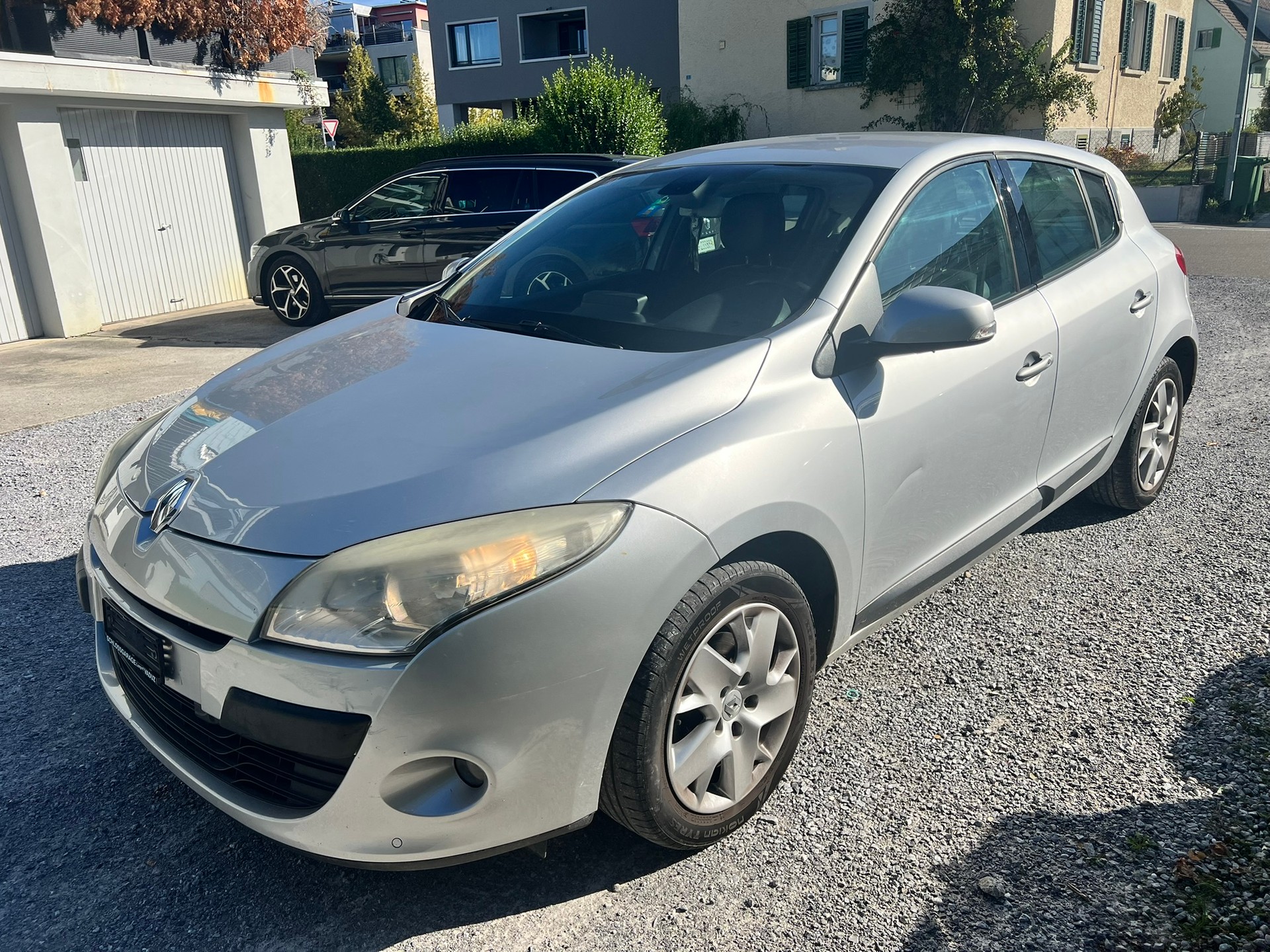 RENAULT Mégane 1.4 16V Turbo Expression-image-2