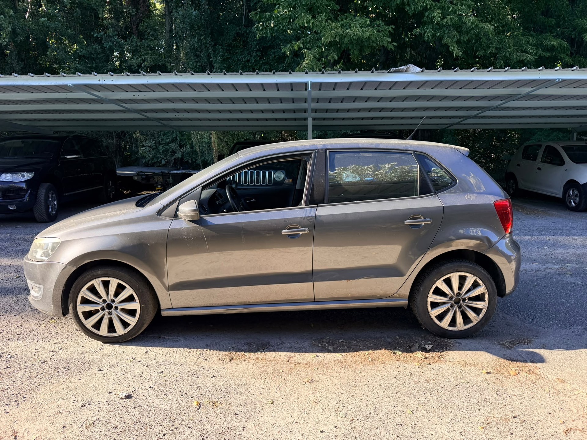 VW Polo 1.6 TDI BMT Comfortline-image-2