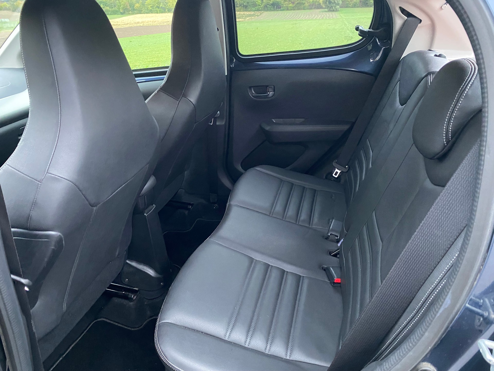 PEUGEOT 108 1.2 VTi Active Top-image-11