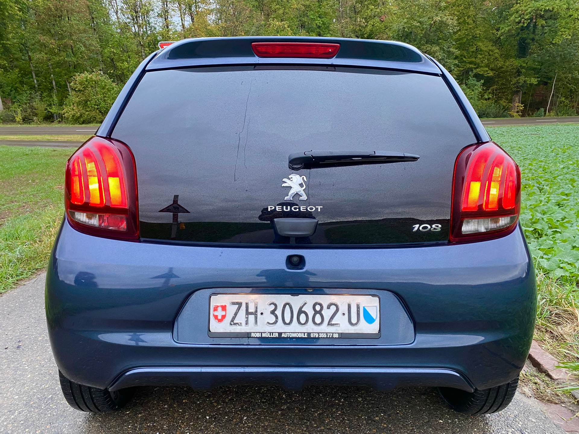PEUGEOT 108 1.2 VTi Active Top-image-4