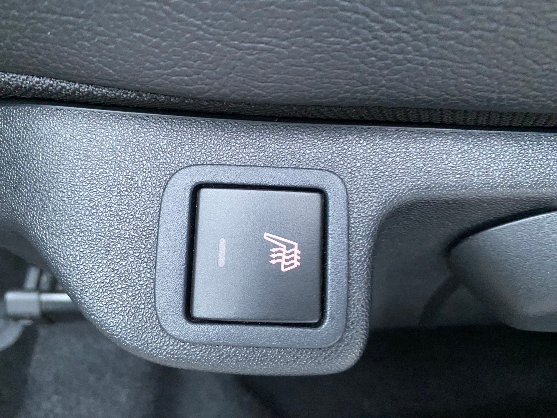 PEUGEOT 108 1.2 VTi Active Top-image-10