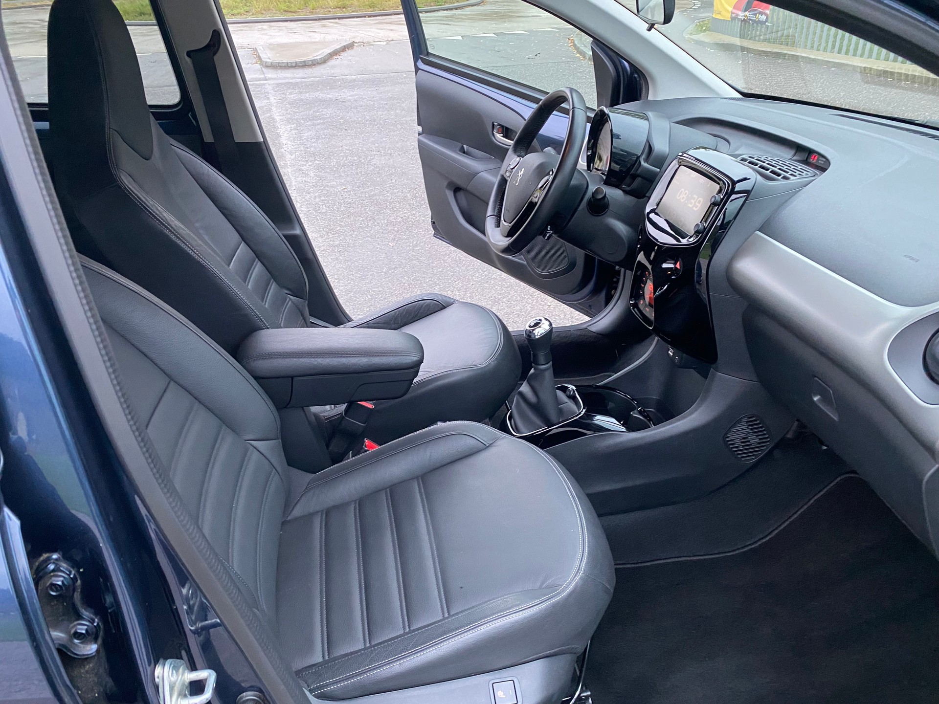 PEUGEOT 108 1.2 VTi Active Top-image-9