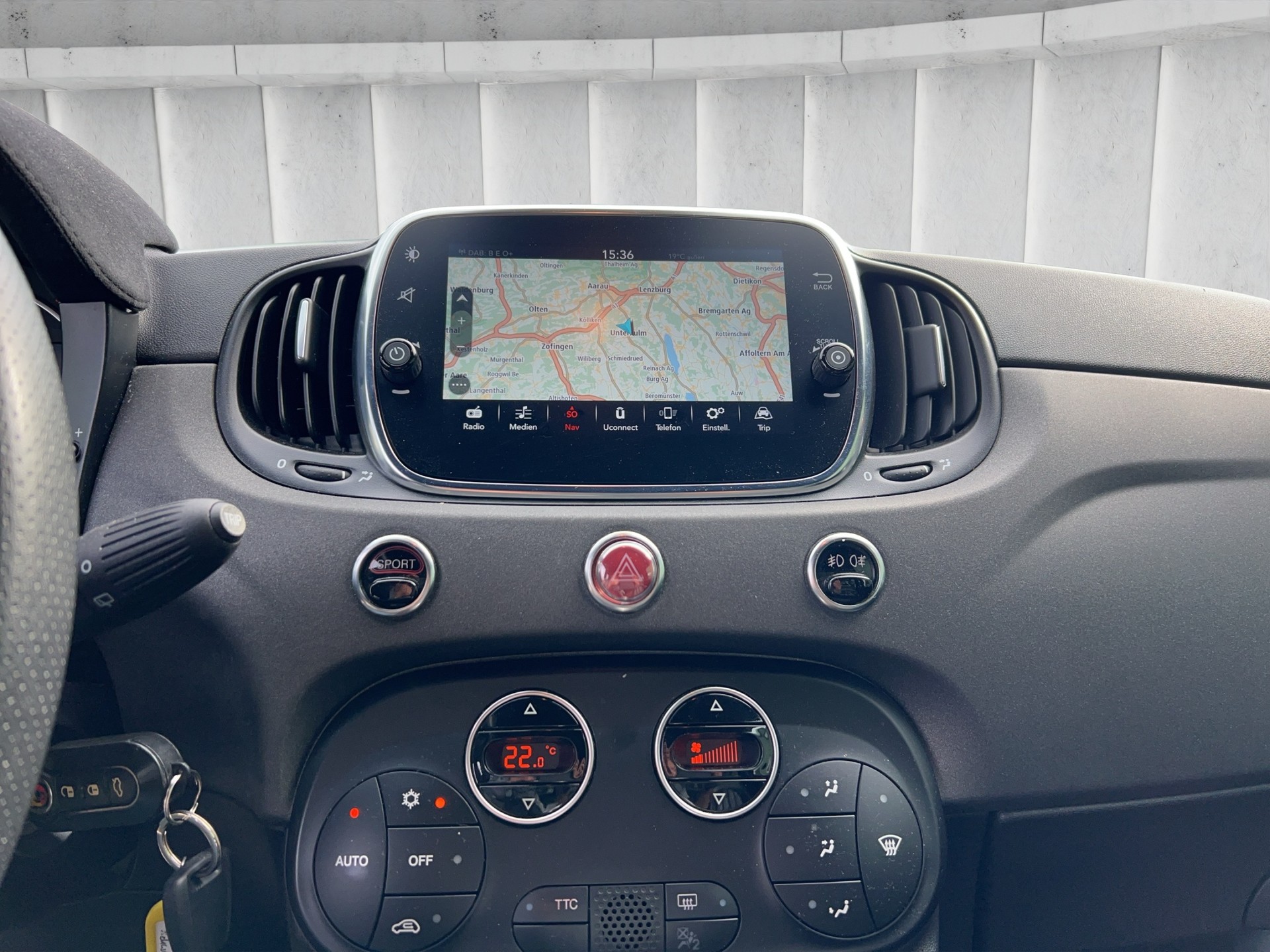 FIAT 595 1.4 16V Turbo Abarth Competizione-image-13