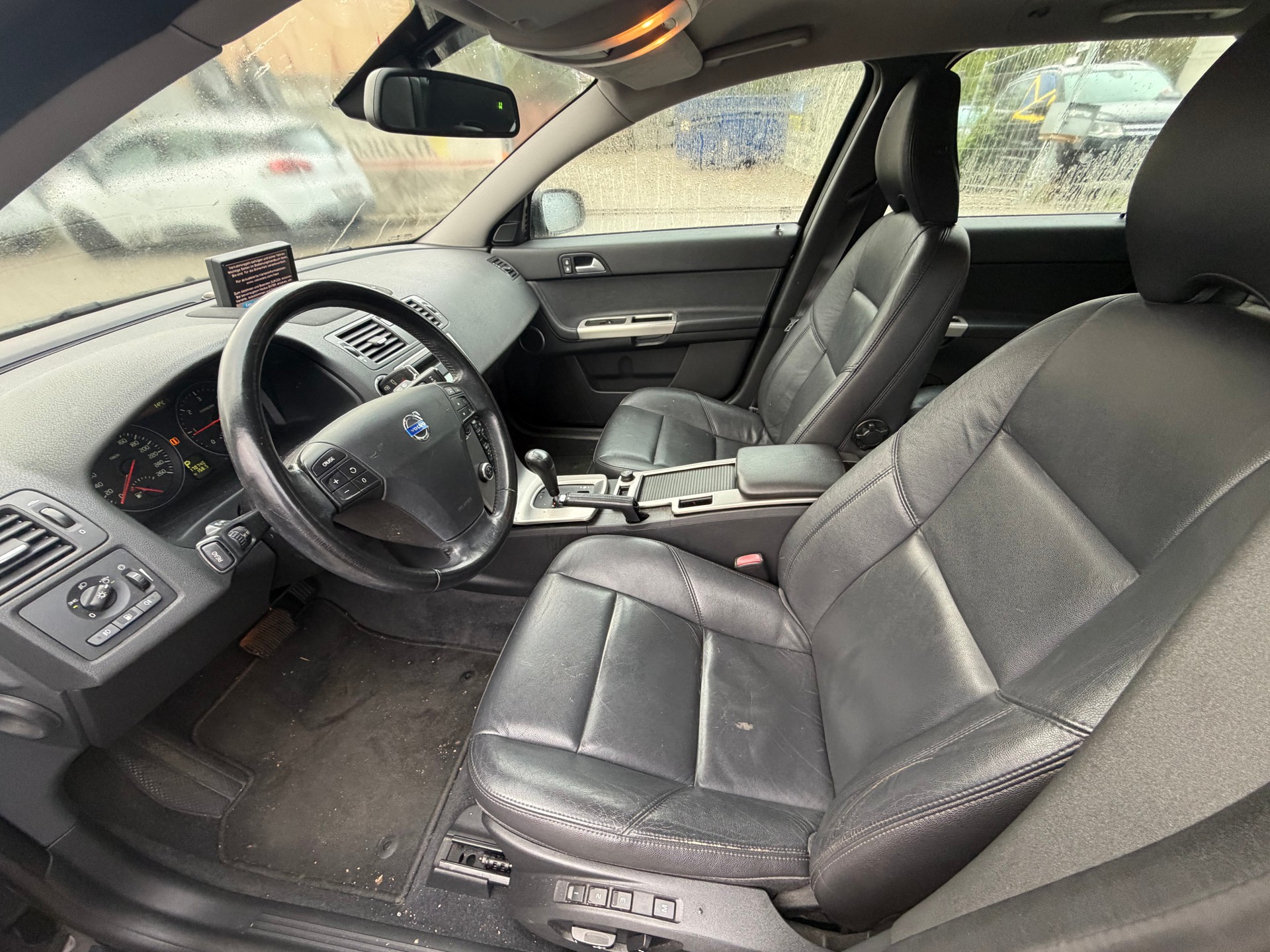 VOLVO V50 2.0D Powershift-image-7