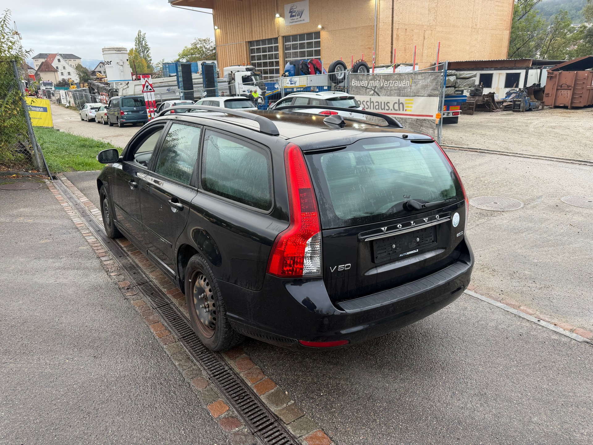VOLVO V50 2.0D Powershift-image-1