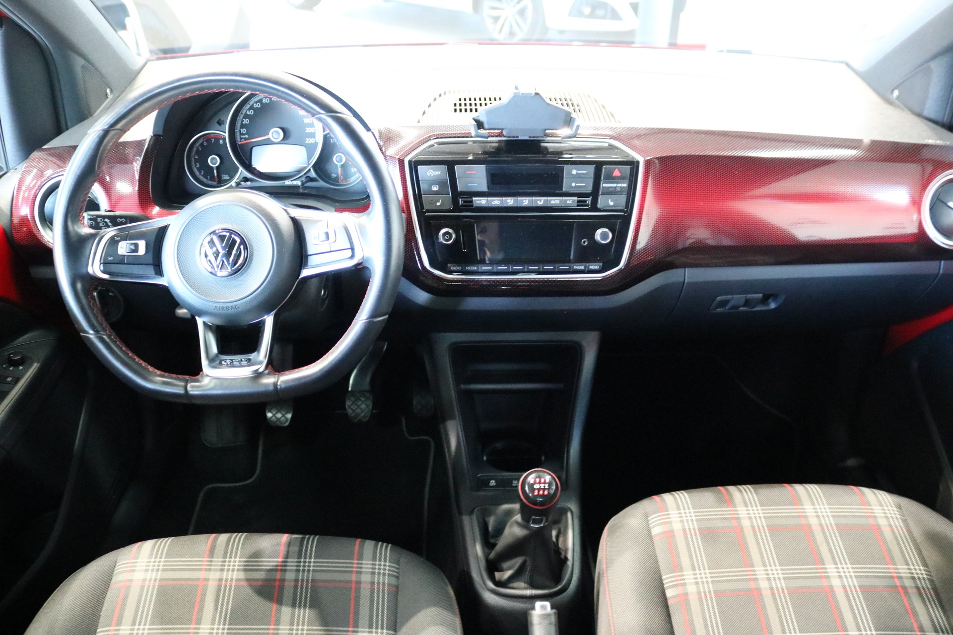 VW Up 1.0 TSI GTI-image-39