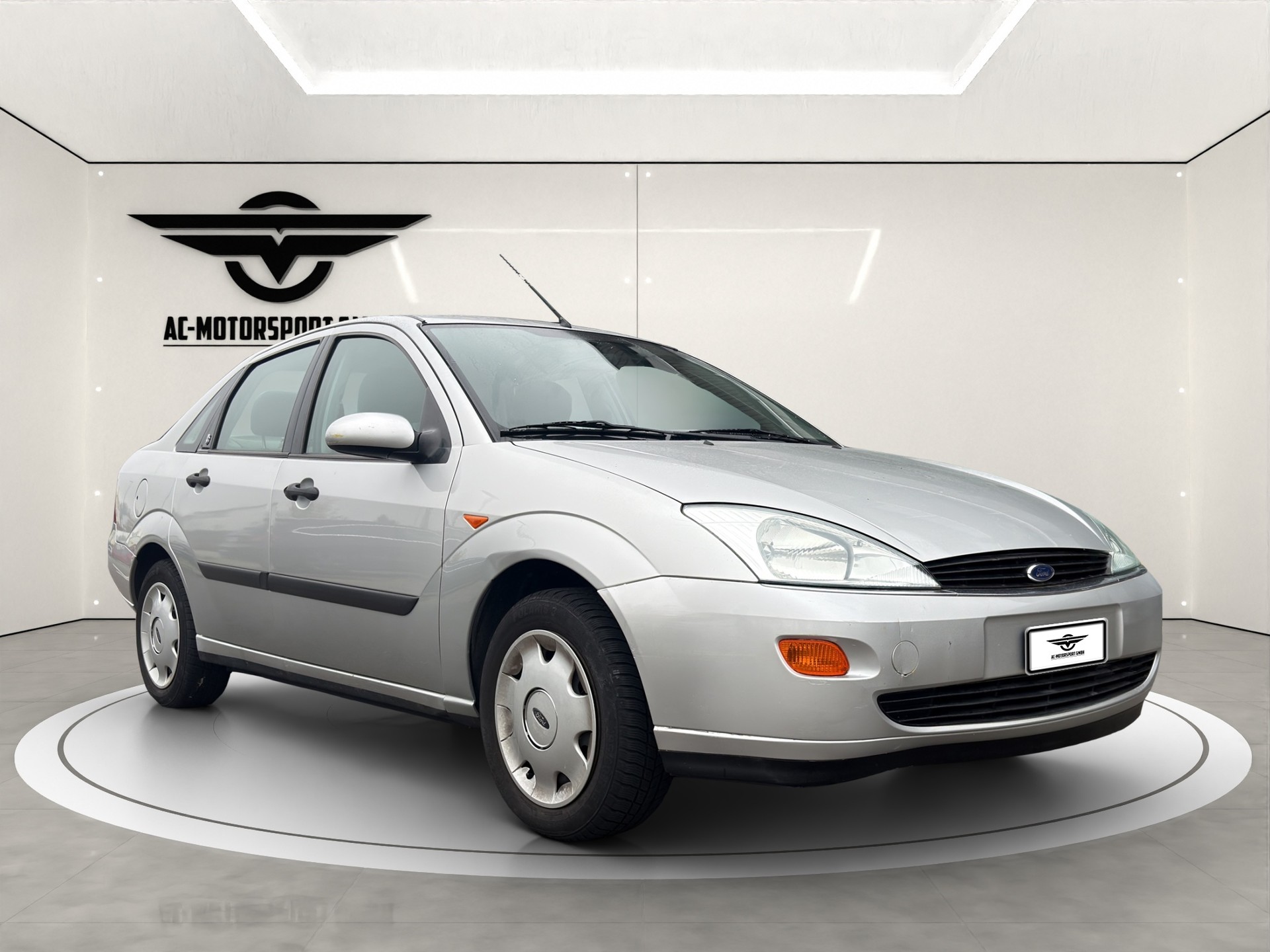 FORD Focus 1.6i 16V Ghia-image-3