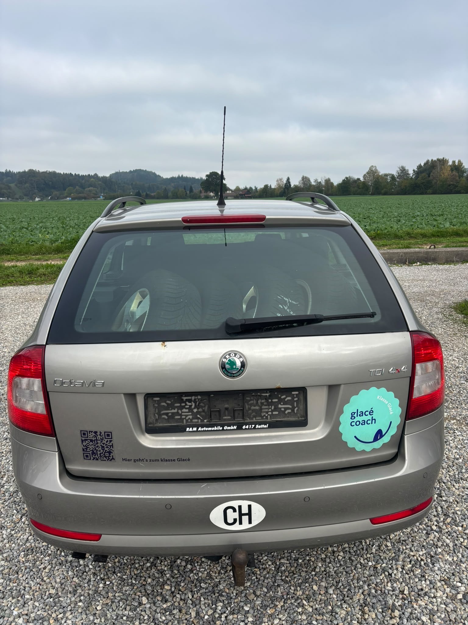 SKODA Octavia Combi 2.0 TDI Adventure 4x4 DSG-image-4