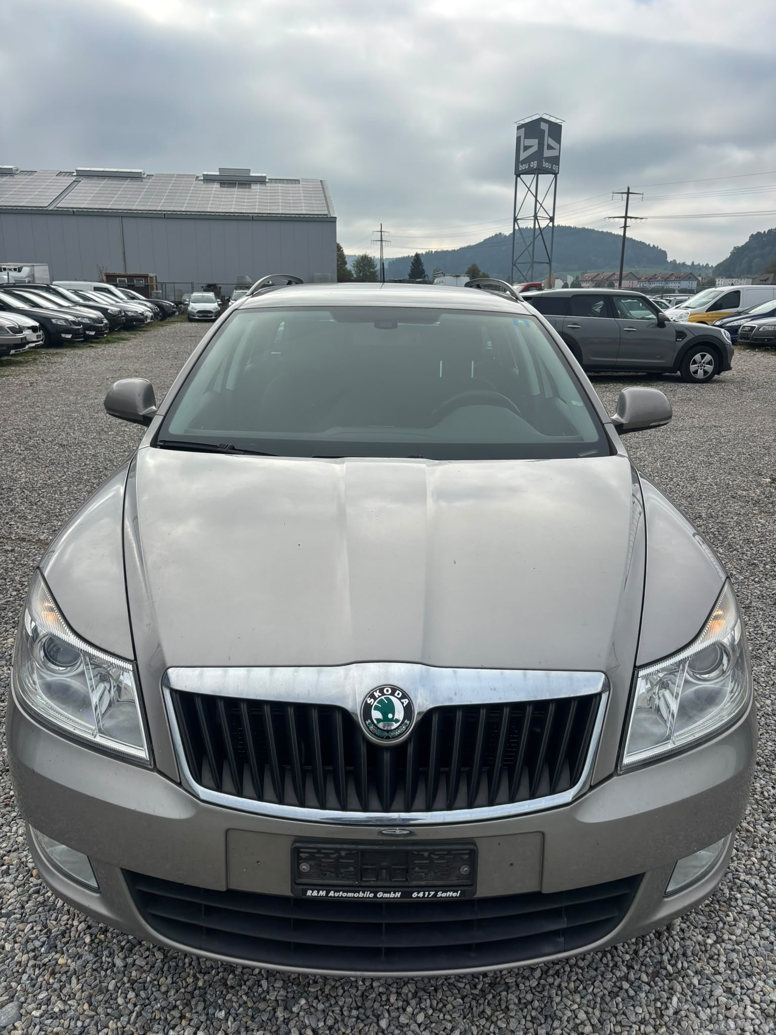 SKODA Octavia Combi 2.0 TDI Adventure 4x4 DSG-image-1