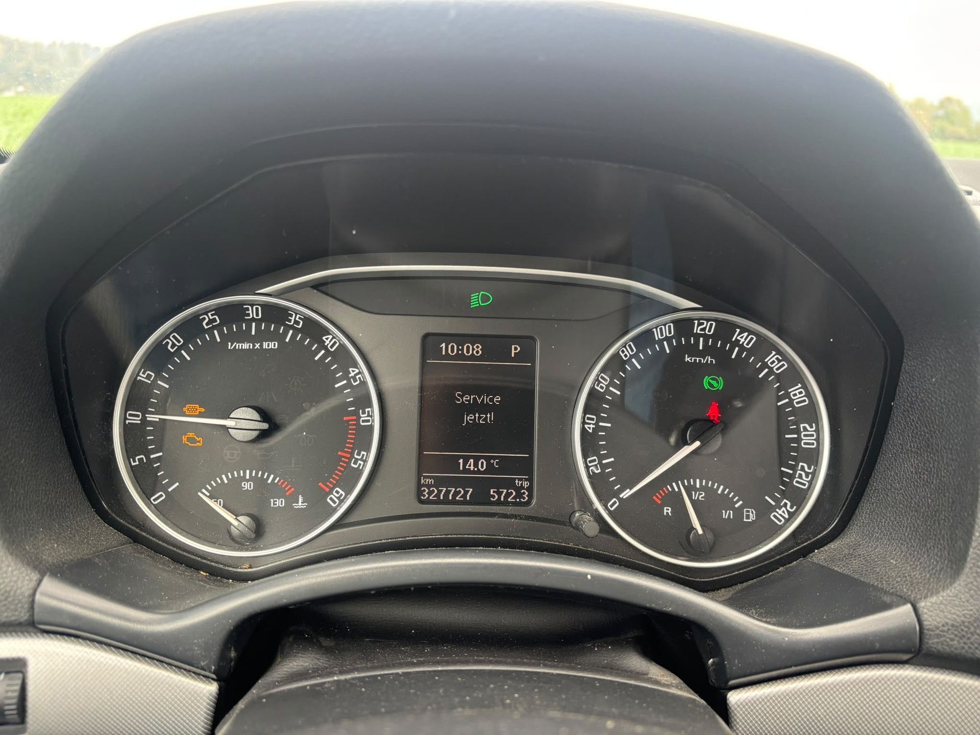 SKODA Octavia Combi 2.0 TDI Adventure 4x4 DSG-image-8