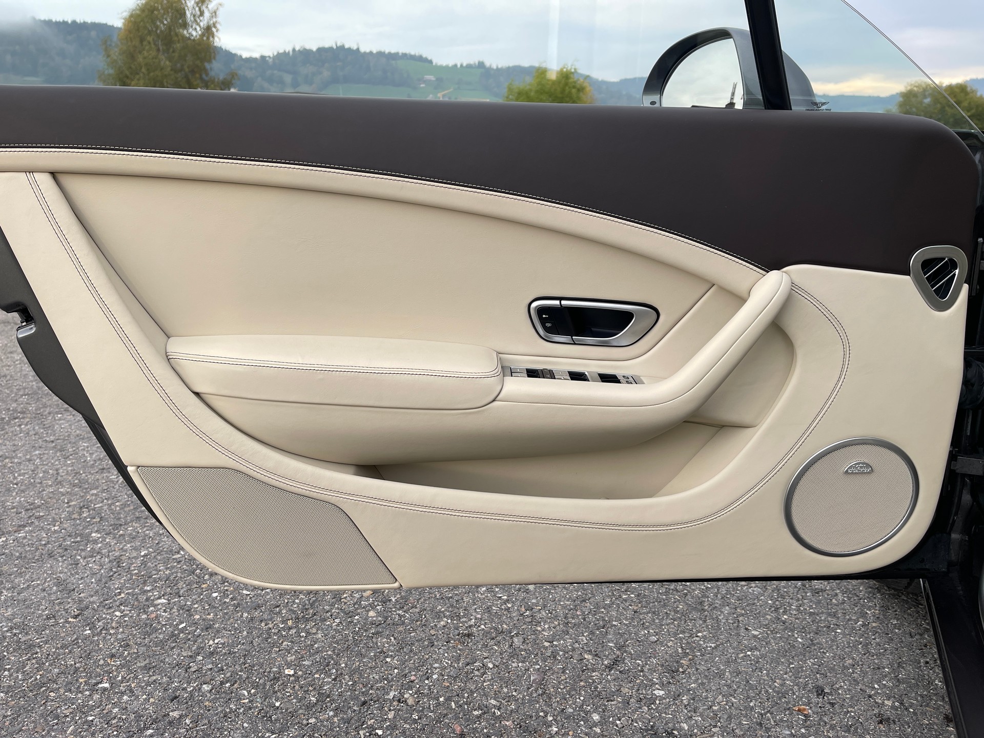 BENTLEY Continental GT 6.0 W12-image-13