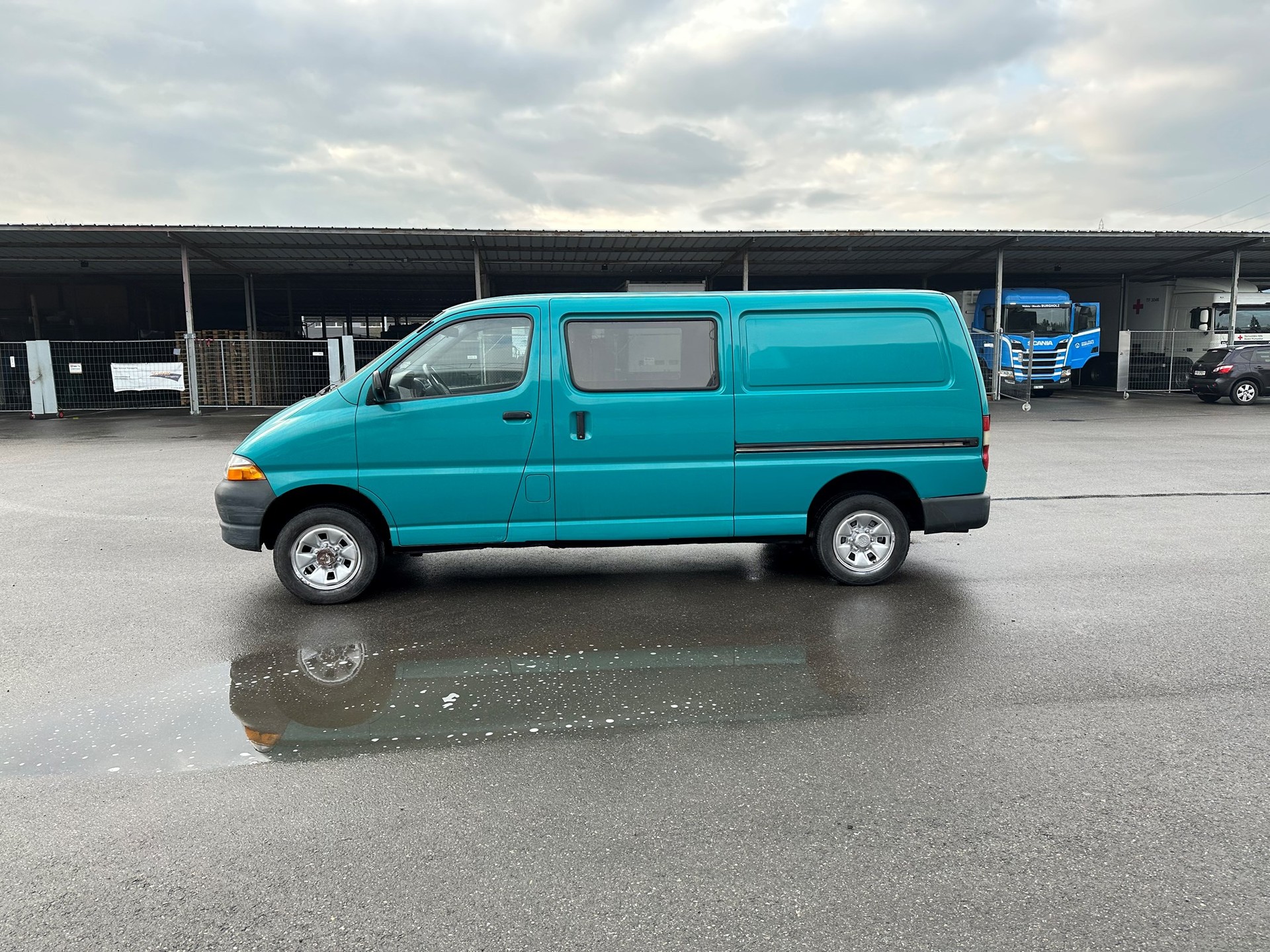 TOYOTA Hiace 2.7 Kombi 4x4 LWB-image-5