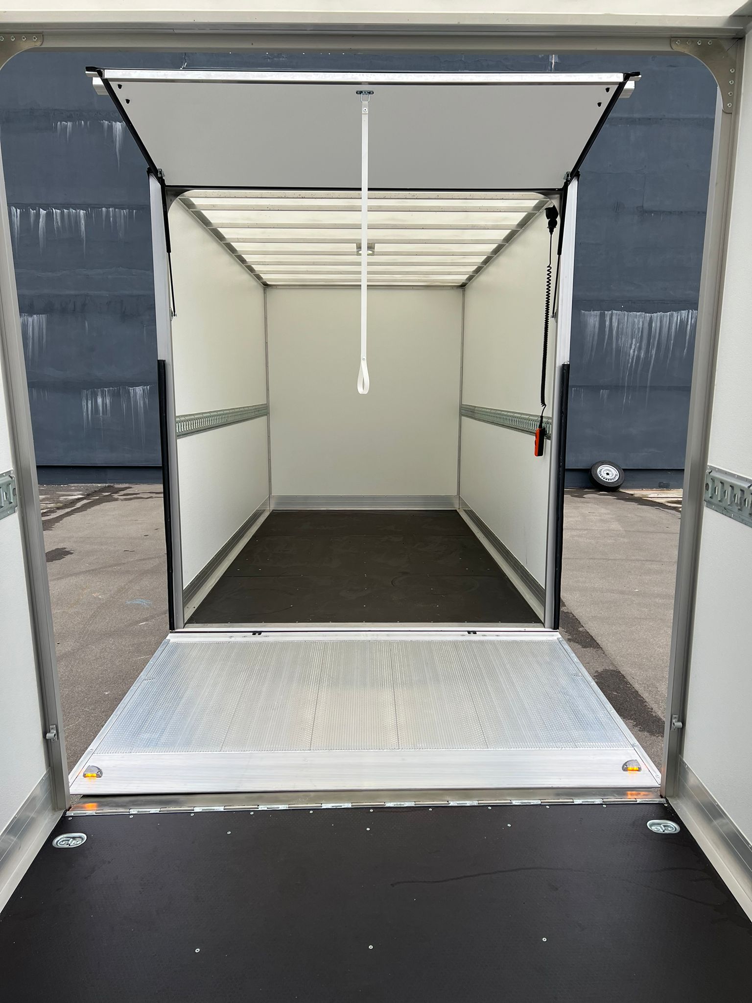 IVECO 35 S 18H A8-image-13
