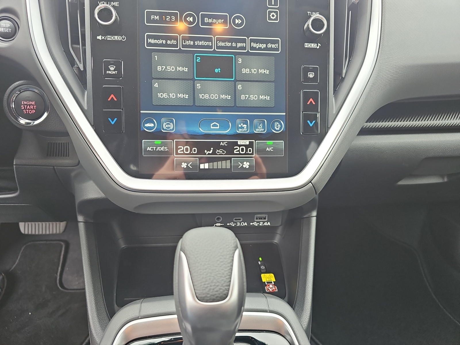 SUBARU Crosstrek 2.0 e-Boxer Swiss Plus AWD Lineartronic-image-9