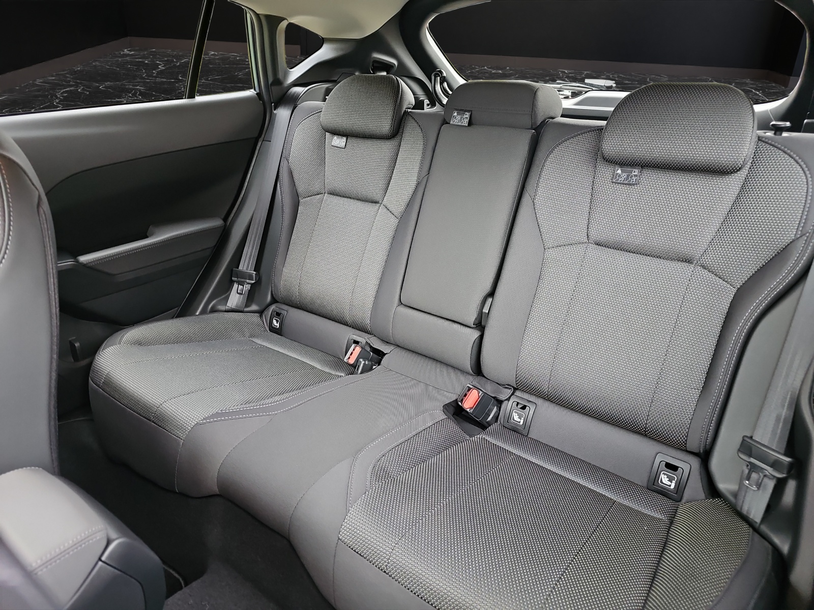 SUBARU Crosstrek 2.0 e-Boxer Swiss Plus AWD Lineartronic-image-7