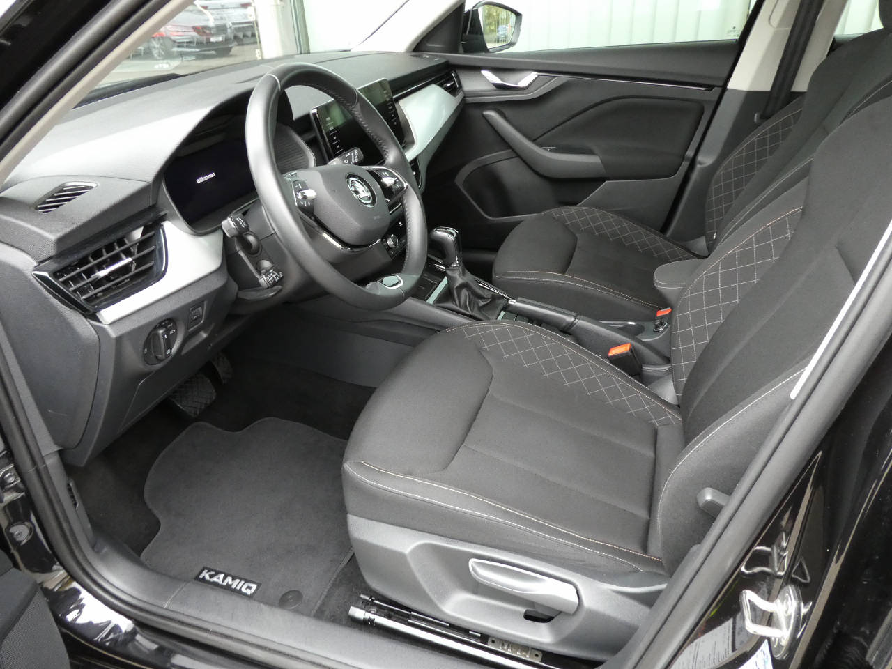SKODA Kamiq 1.0 TSI Ambition DSG-image-6