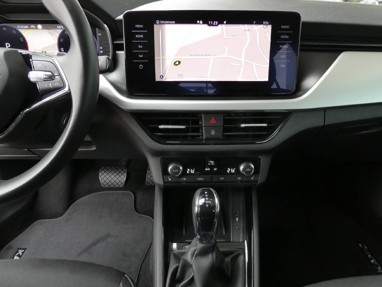 SKODA Kamiq 1.0 TSI Ambition DSG-image-11