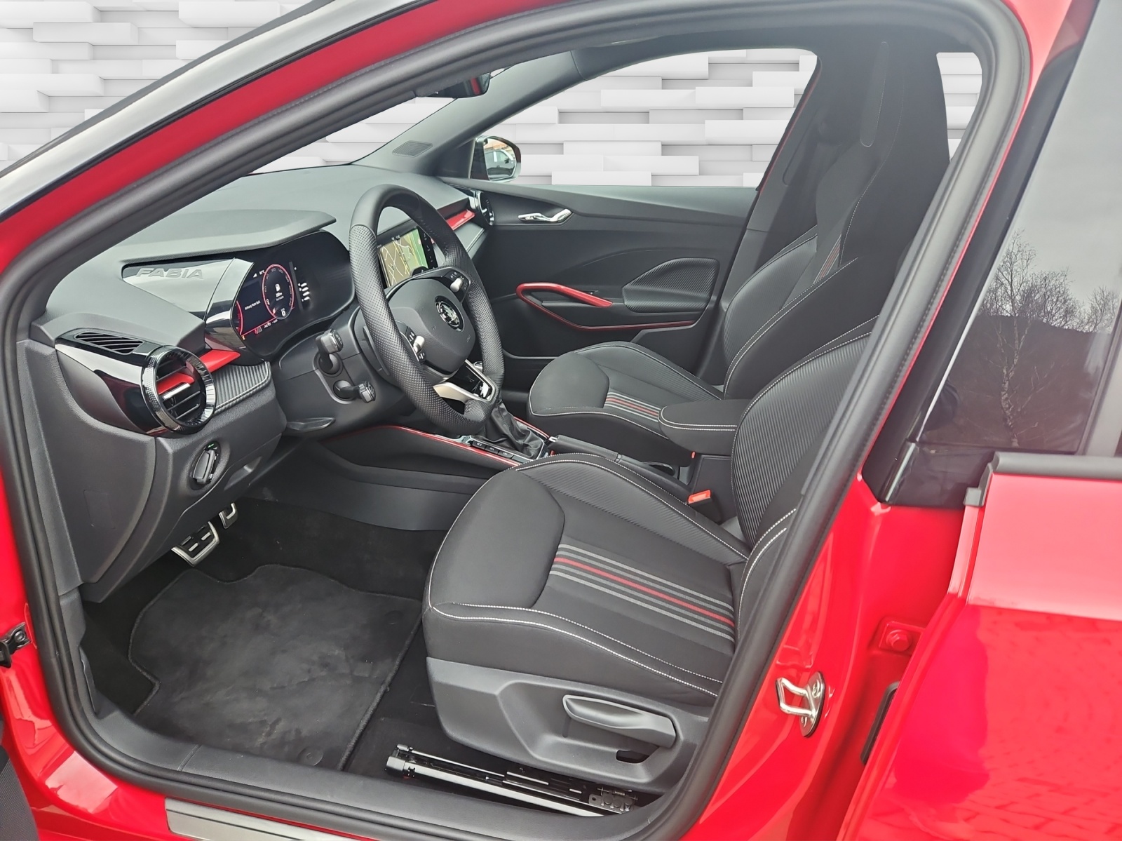 SKODA Fabia 1.0 TSI Monte Carlo-image-4