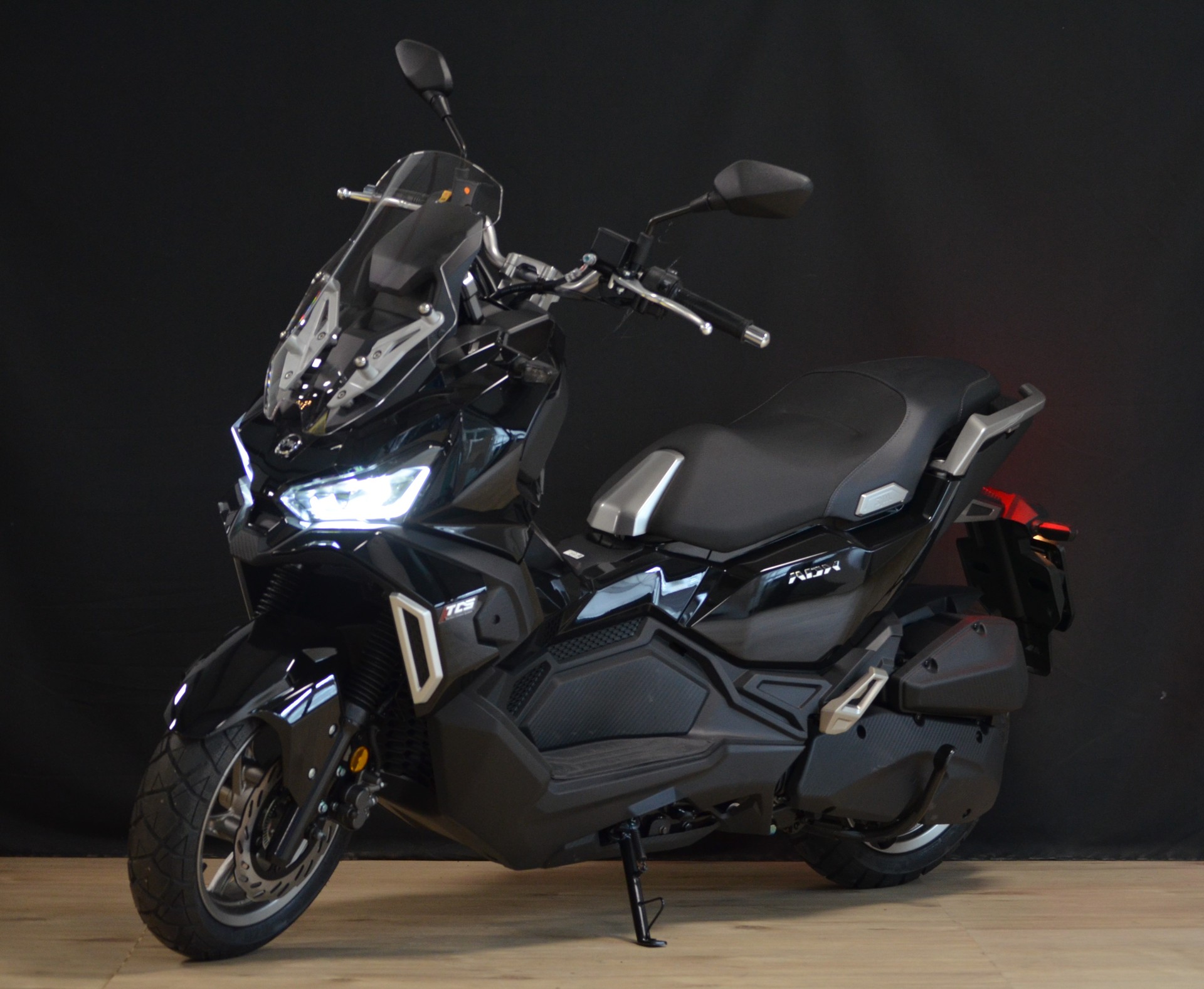 SYM ADX 125 EURO 5+-showroom-element-1