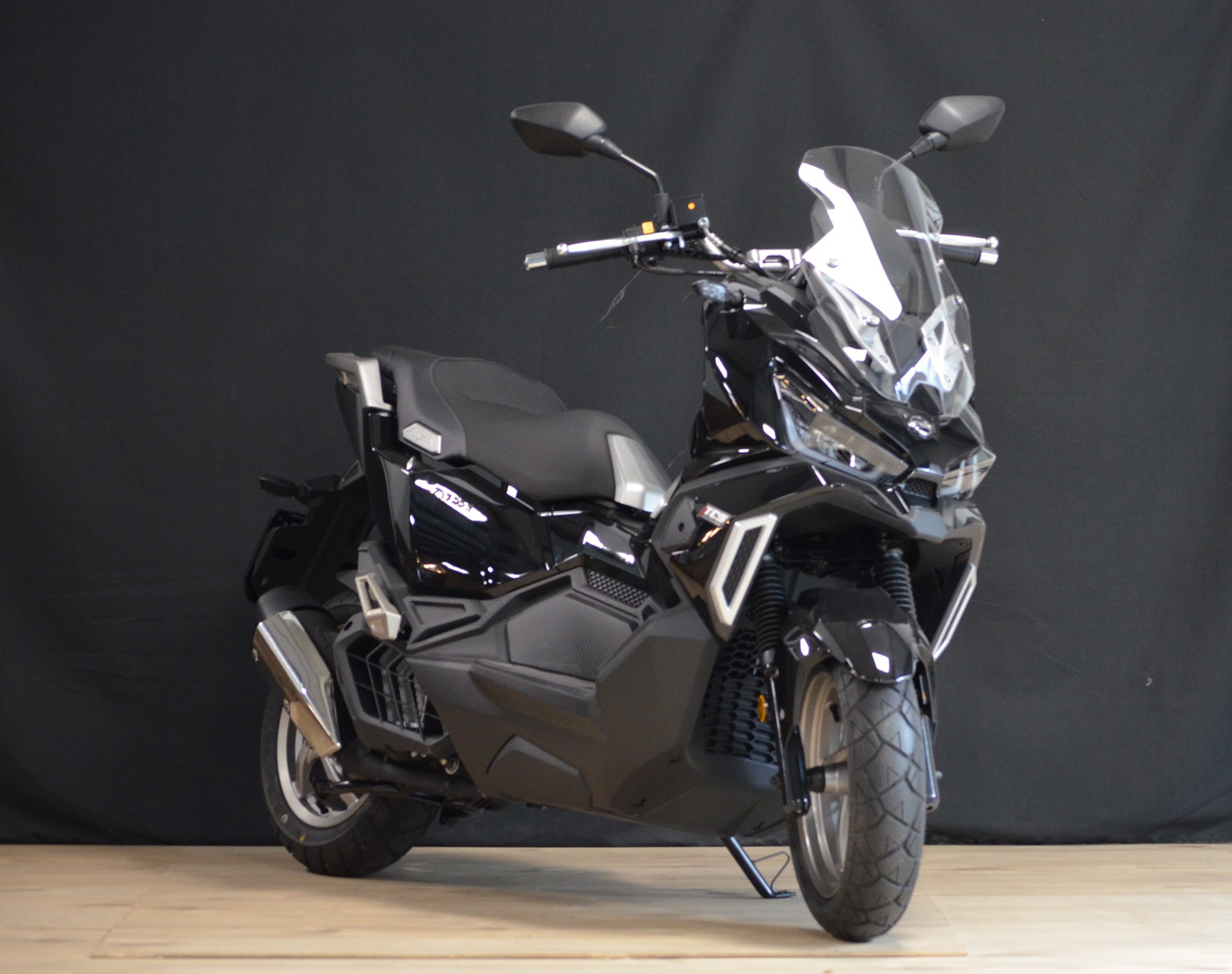 SYM ADX 125 EURO 5+-showroom-element-2