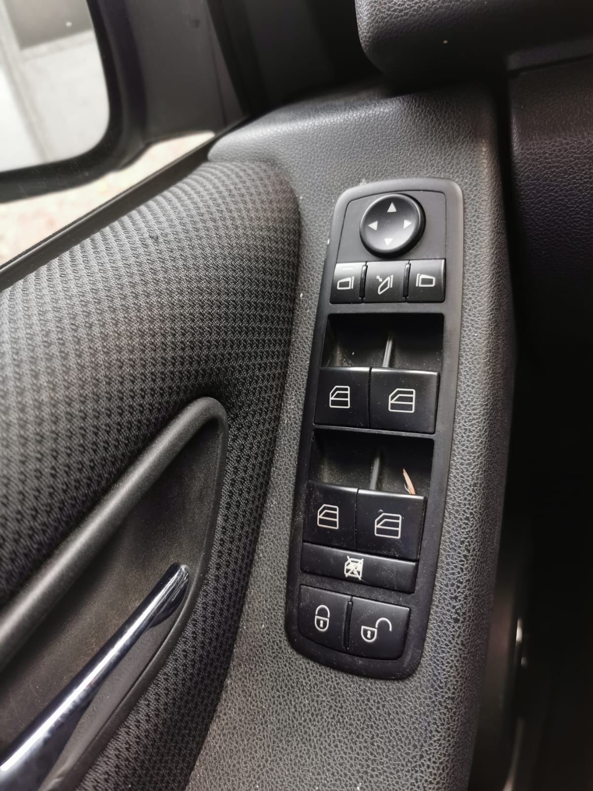 MERCEDES-BENZ A 180 (170) Avantgarde Autotronic-image-9