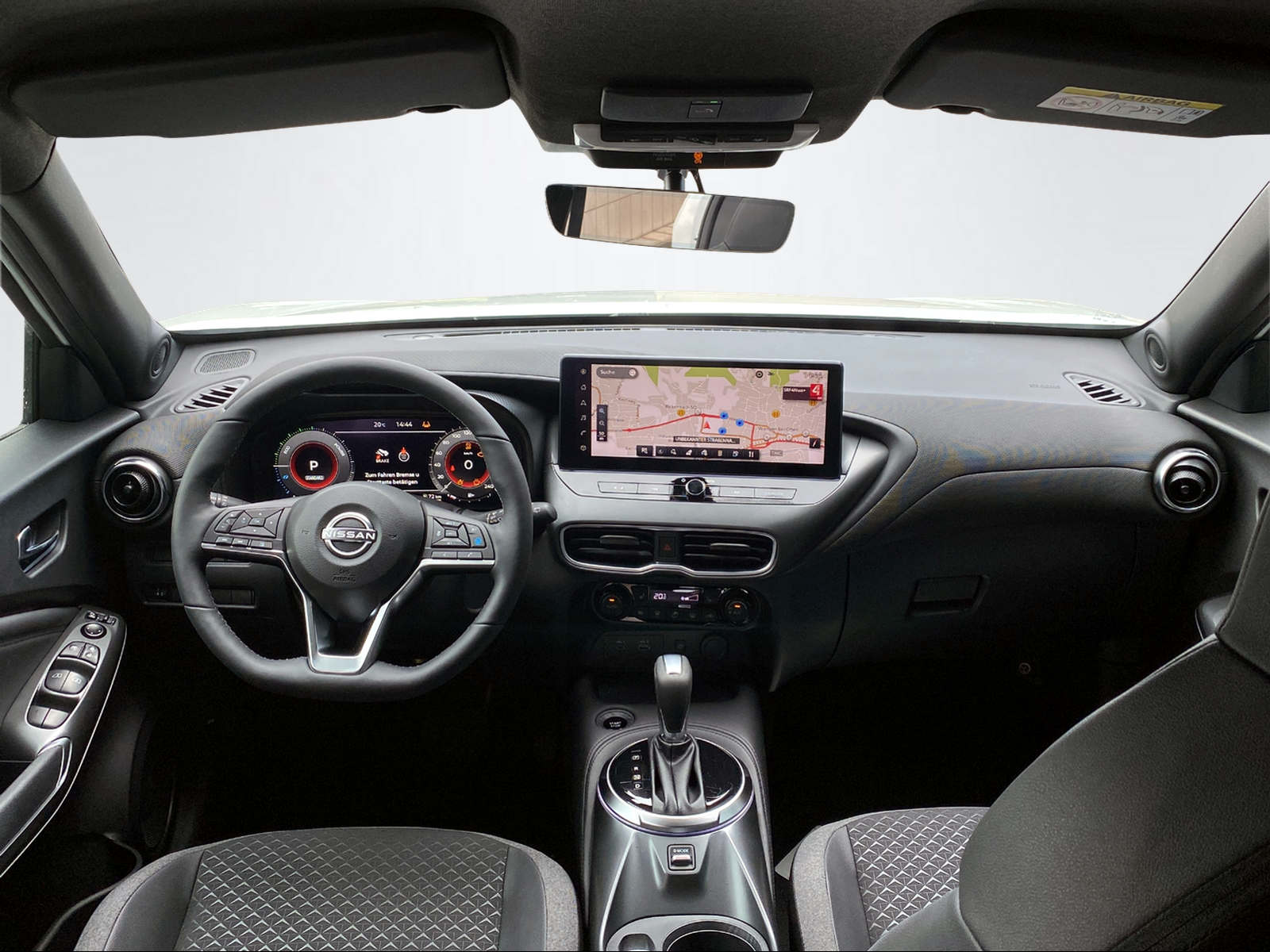 NISSAN Juke 1.6 Hybrid N-Connecta-image-11