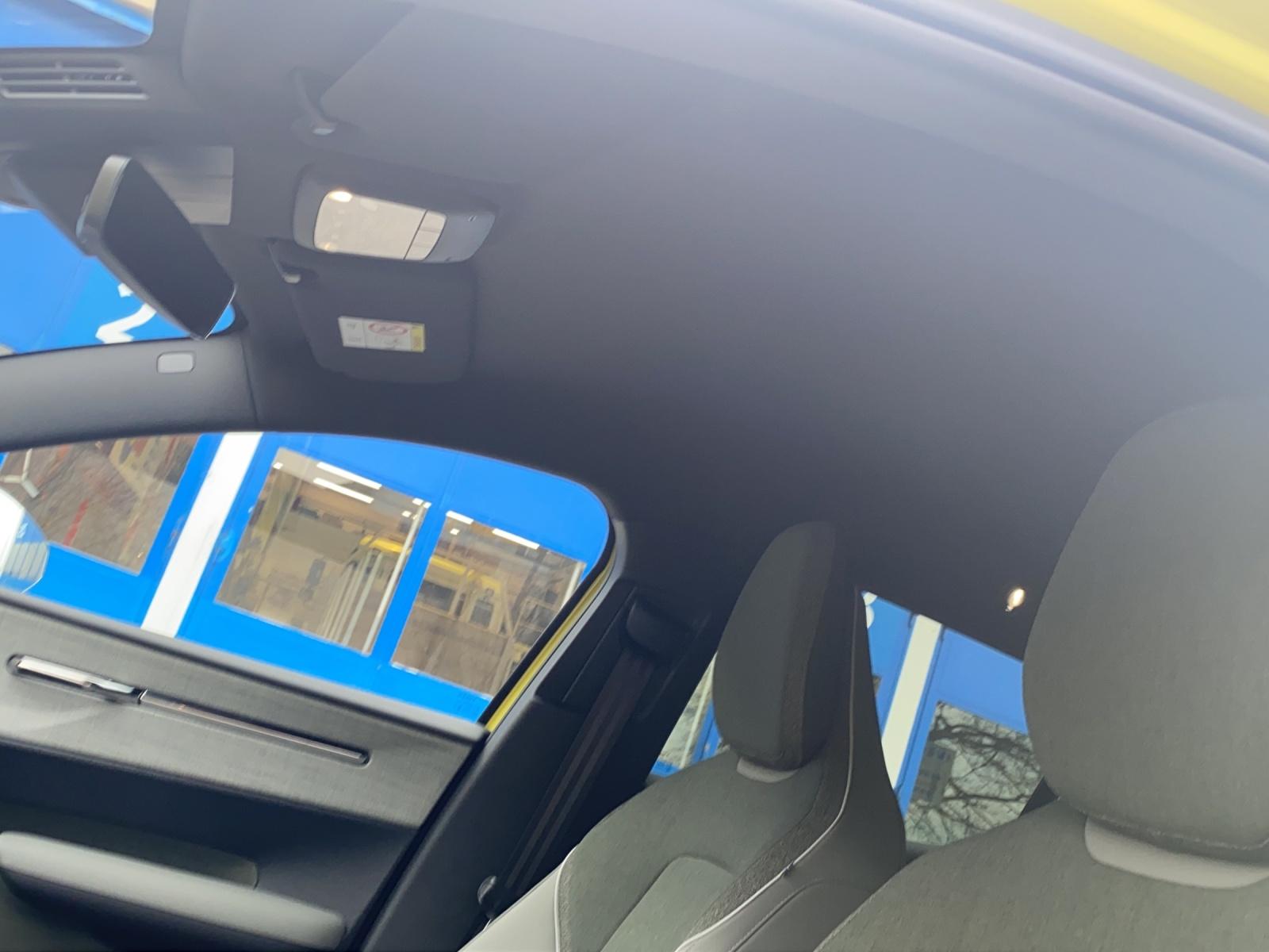 VOLVO EX30 Plus-image-19