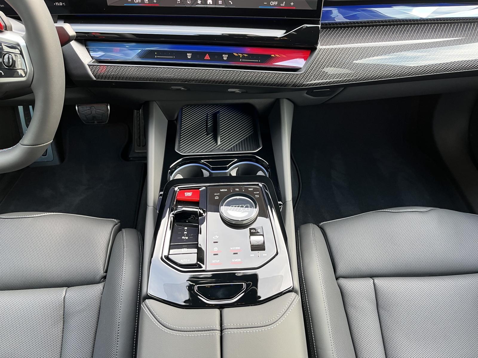 BMW M5 xDrive-image-16