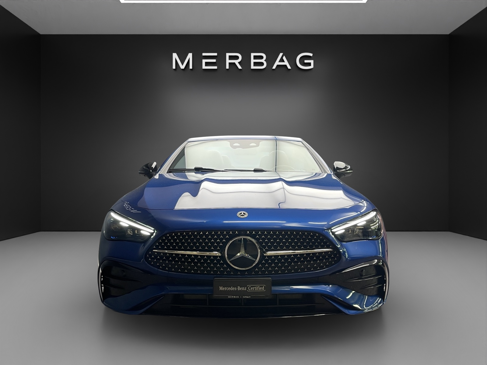 MERCEDES-BENZ CLE 450 Cabrio 4M-image-2