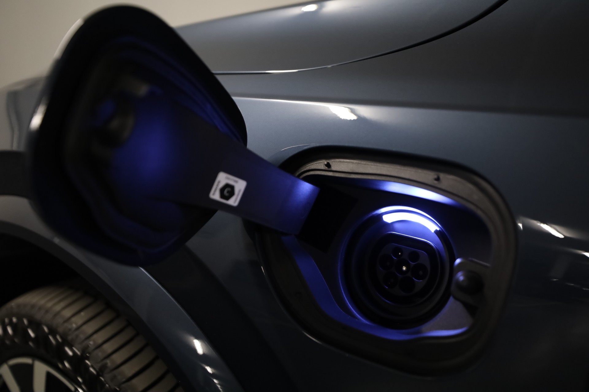 VOLVO XC90 T8 eAWD PluginHybrid Ultra Bright Geartronic-image-10