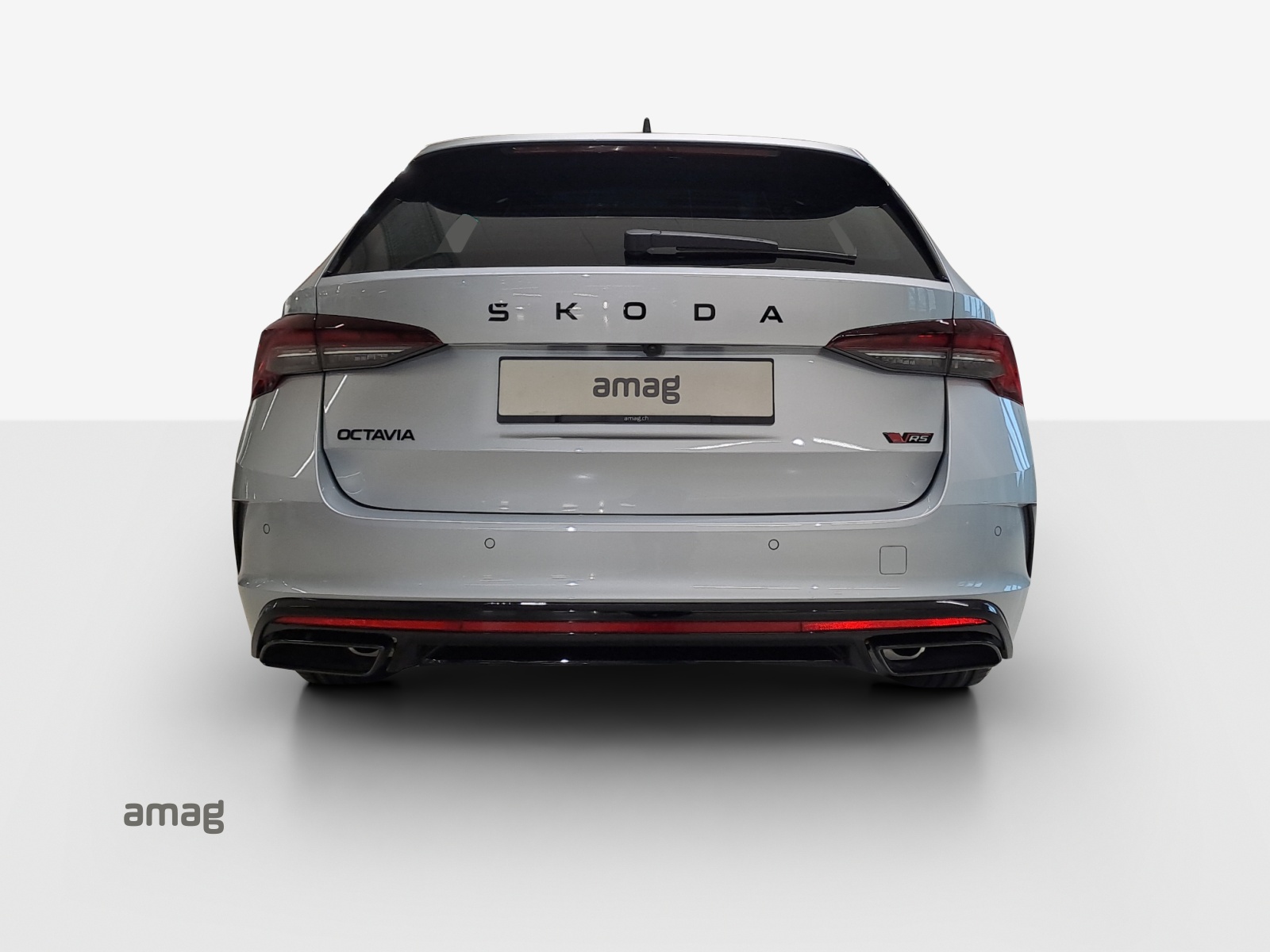 SKODA Octavia Combi 2.0 TSI DSG RS-image-3