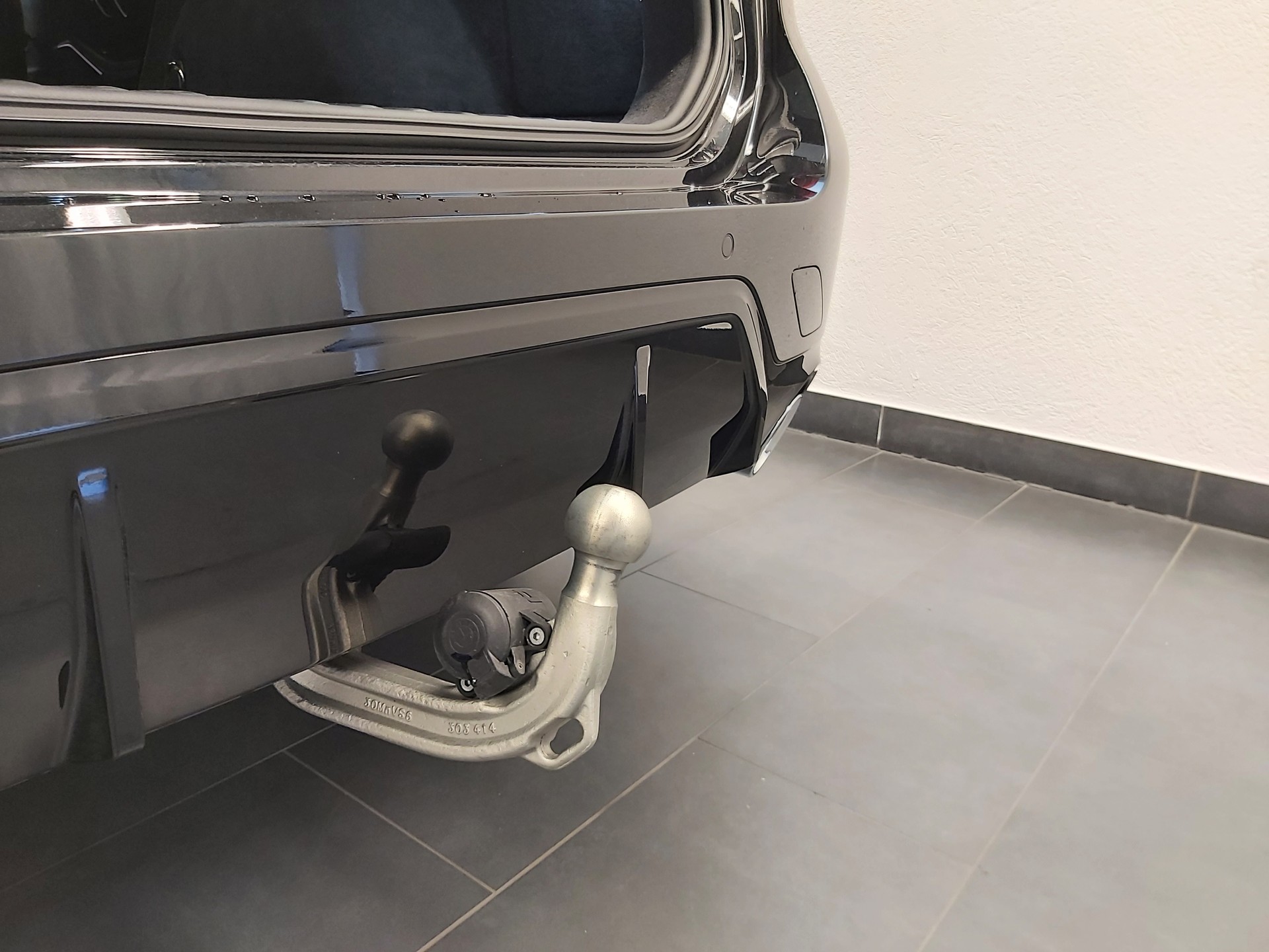 BMW 330i xDrive M Sport Touring-image-19