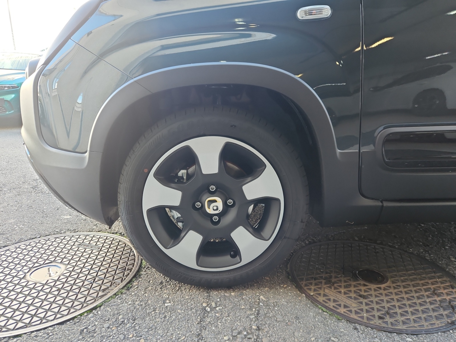 FIAT PANDINA 1.0 MHEV Cross-image-8