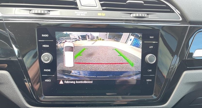 VW Touran 2.0 TDI BlueMotion Technology Highline DSG-image-9