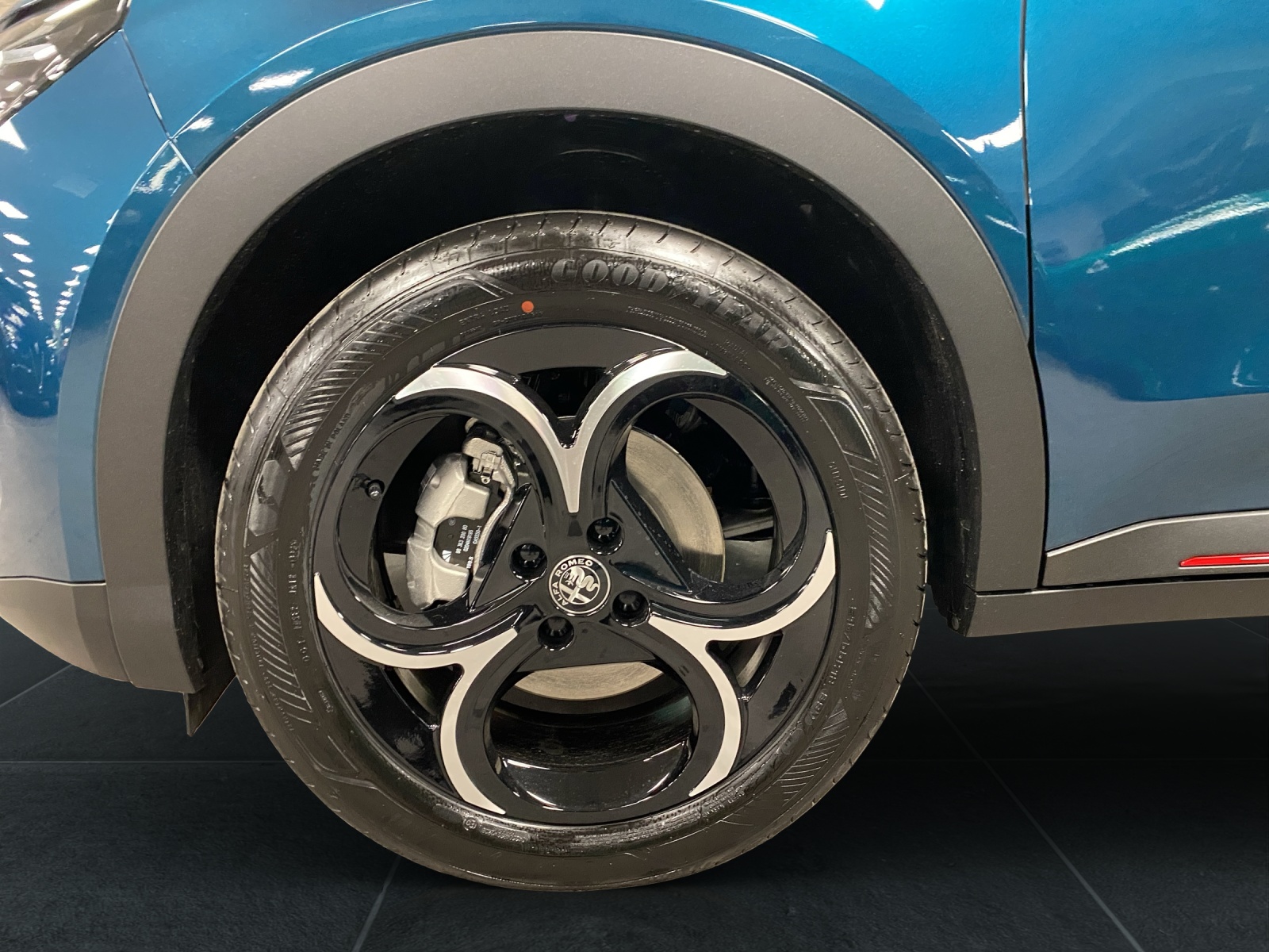ALFA ROMEO Junior 1.2 Ibrida Speciale Sky-image-7