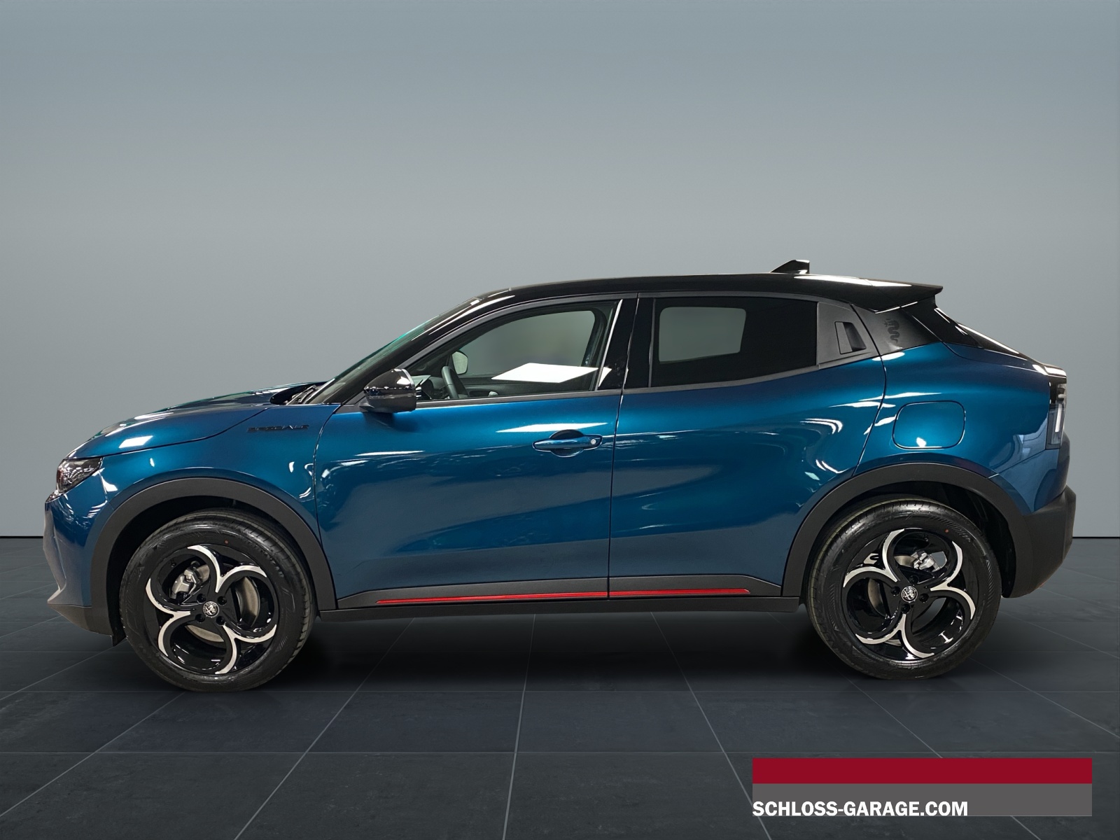 ALFA ROMEO Junior 1.2 Ibrida Speciale Sky-image-1