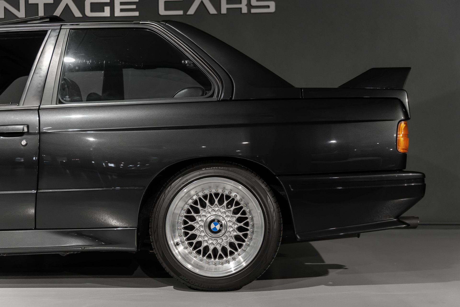 BMW M3 E30-image-9