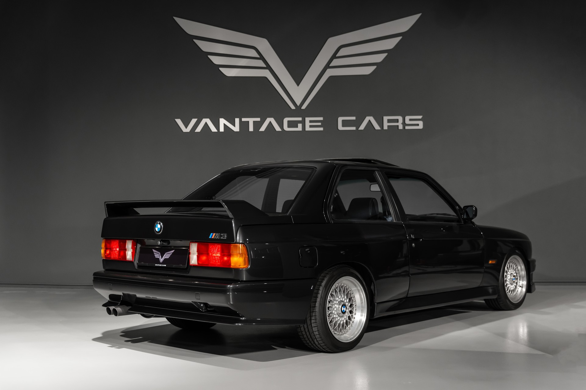 BMW M3 E30-image-2