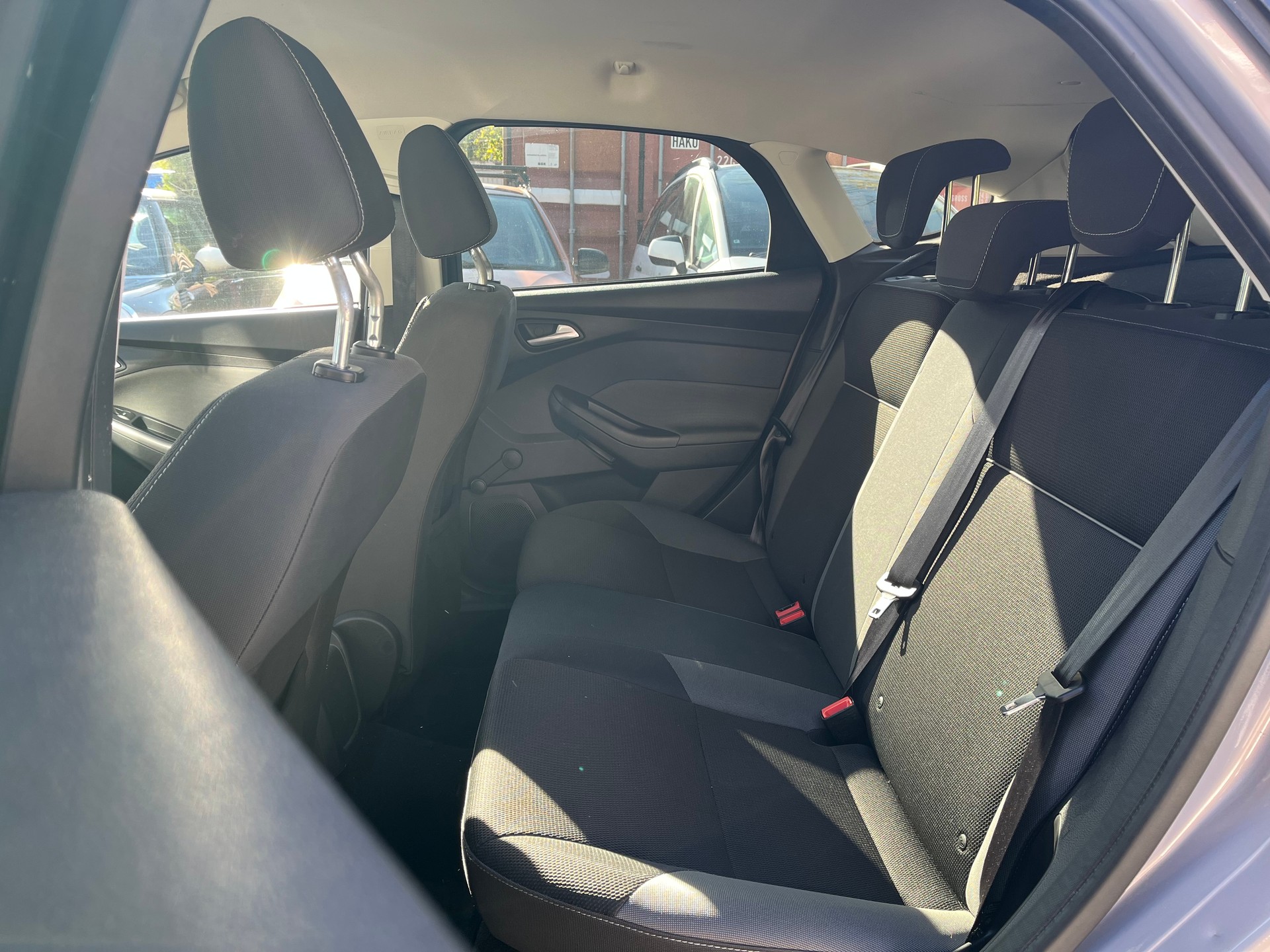 FORD Focus 1.0 SCTi Trend-image-8