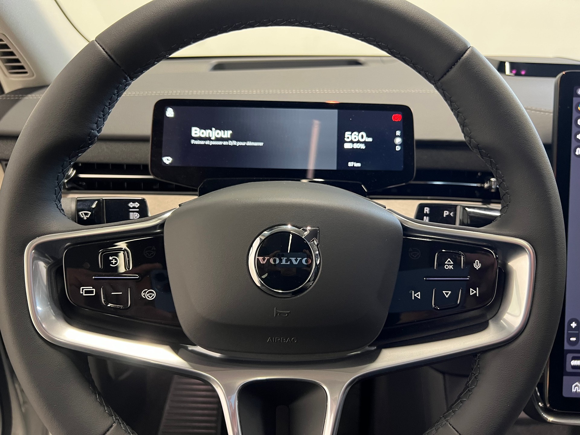 VOLVO EX90 Twin Ultra AWD-image-9