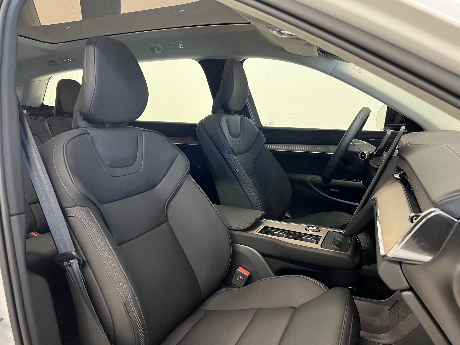 VOLVO EX90 Twin Ultra AWD-image-11