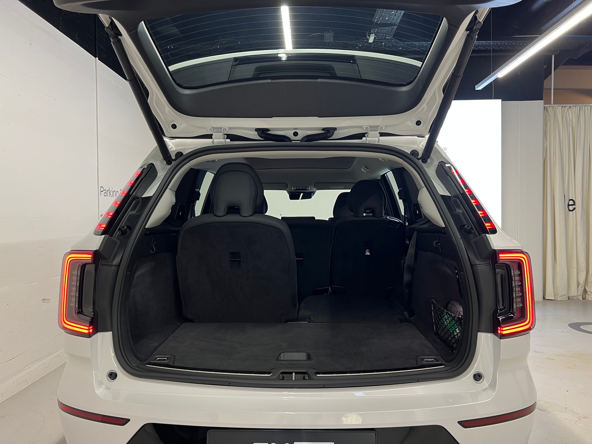 VOLVO EX90 Twin Ultra AWD-image-7