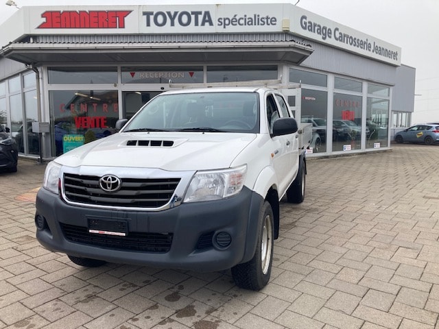 TOYOTA Hilux 2.5D 4WD Double Cab Luna-image-0